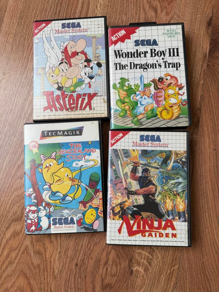 4 Sega Master System games: Asterix, Wonder Boy III, New Zea, Spelcomputers en Games, Games | Sega, Ophalen of Verzenden, Gebruikt