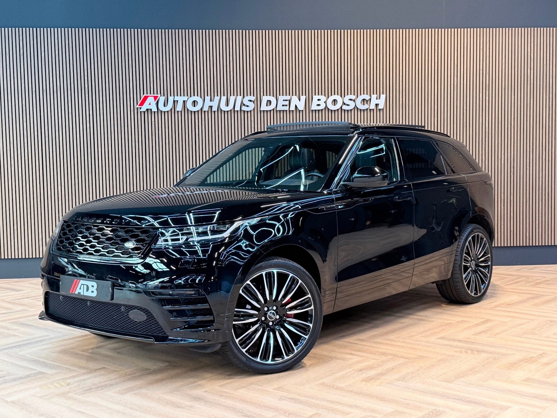 Land Rover Range Rover Velar 2.0 P250 Turbo AWD R-Dynamic SE, Auto's, Dealer onderhouden, Gebruikt, 4 cilinders, Range Rover Velar