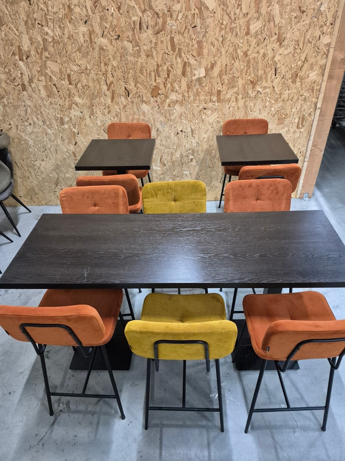 Satelliet Originals set: 10 stoelen en 3 tafels, Huis en Inrichting, Ophalen, Gebruikt, 50 tot 100 cm, Vijf personen of meer