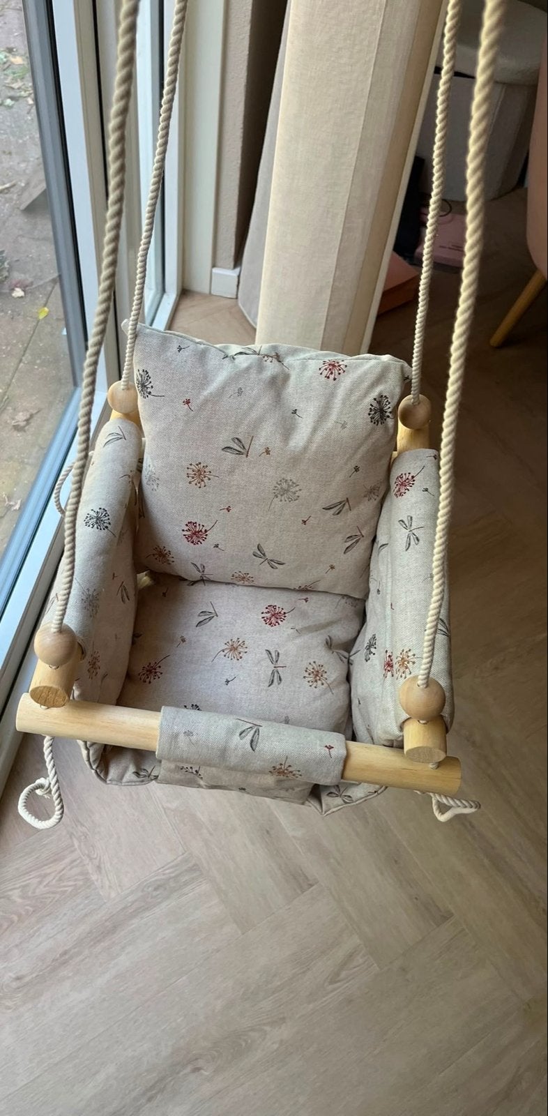 Handgemaakte babyschommel met kussen, Kinderen en Baby's, Speelgoed | Babyspeelgoed, Ophalen, Nieuw, Overige typen