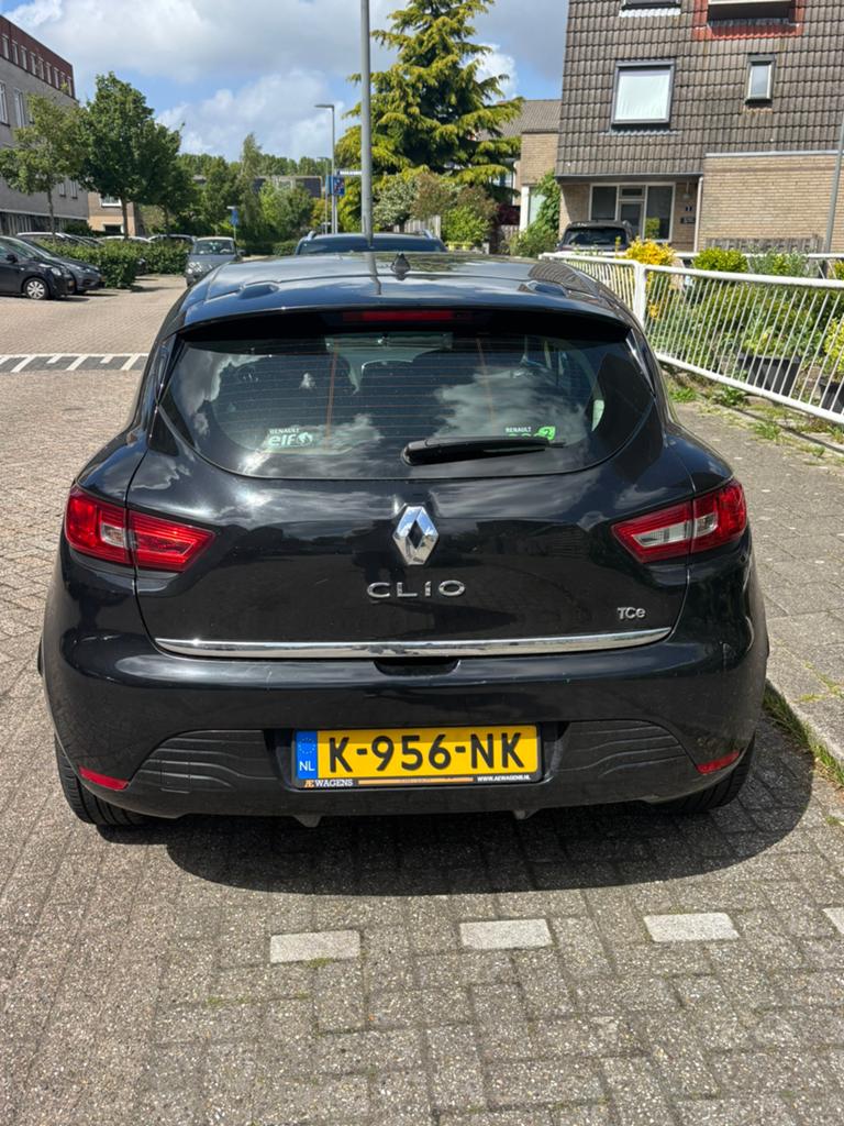 Renault Clio 0.9 TCE 90 5D ECO Zwart, Voorwielaandrijving, 898 cc, 40 €/maand, 540 kg