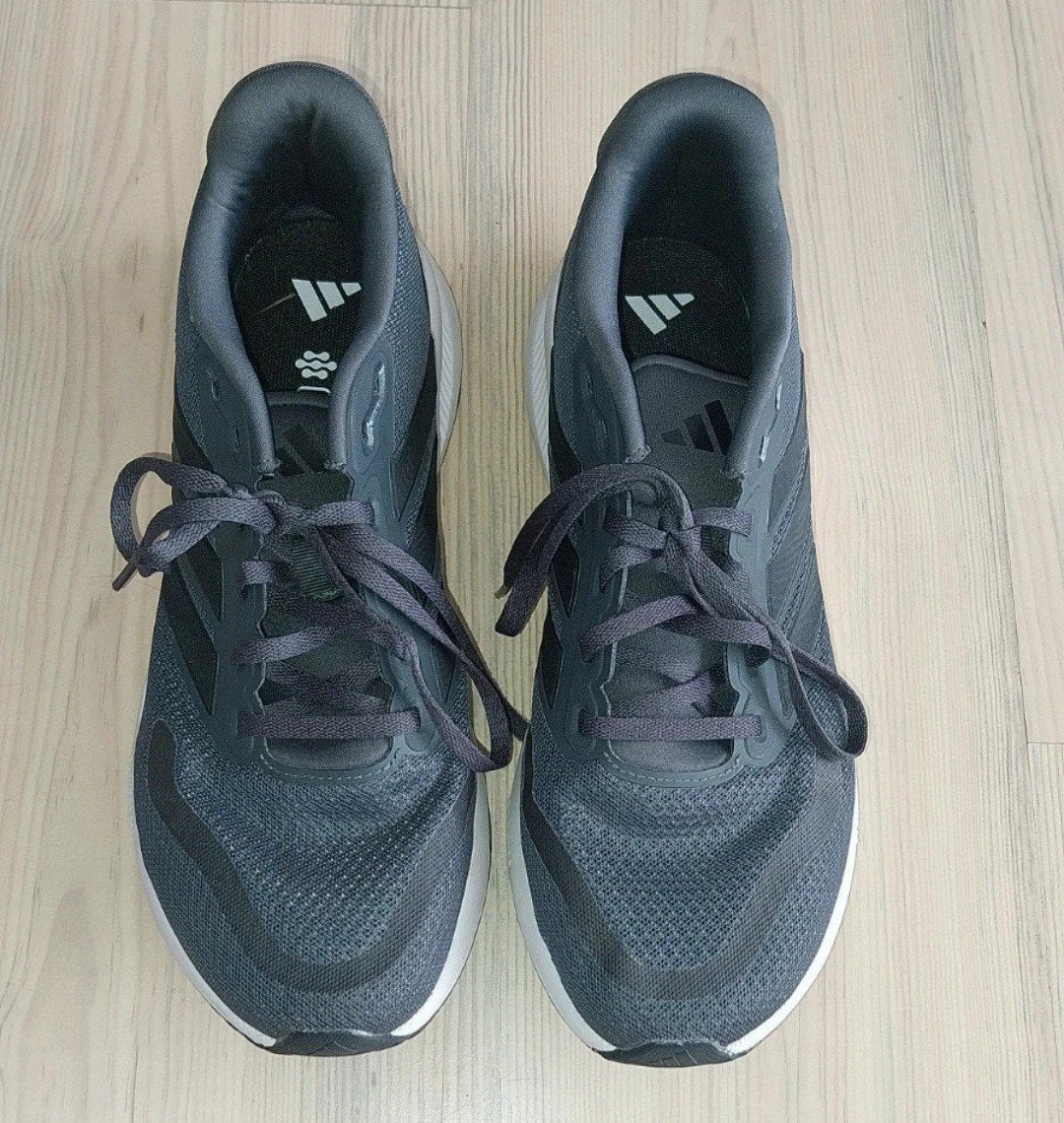 Adidas hardloopschoenen maat 43 1/3, Adidas, Hardloopschoenen, Ophalen of Verzenden, Zo goed als nieuw