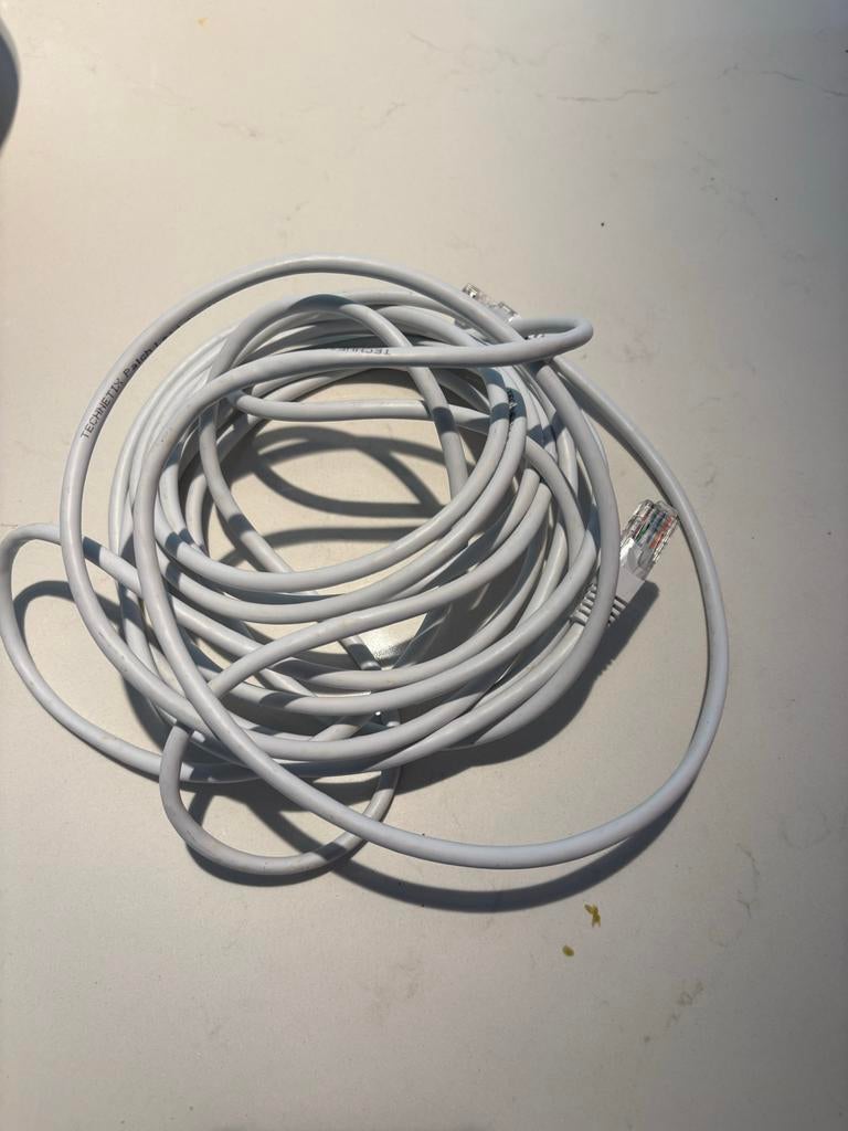 Gratis op te halen: Internet kabel (UTP/Ethernet), Computers en Software, Ophalen, Gebruikt