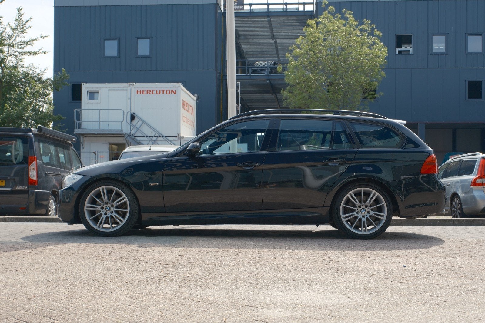 BMW e91 330 xDrive Zwart N52 Individual M-Sport NL Pano, Auto's, BMW, Automaat, Bluetooth, 1800 kg, Vierwielaandrijving