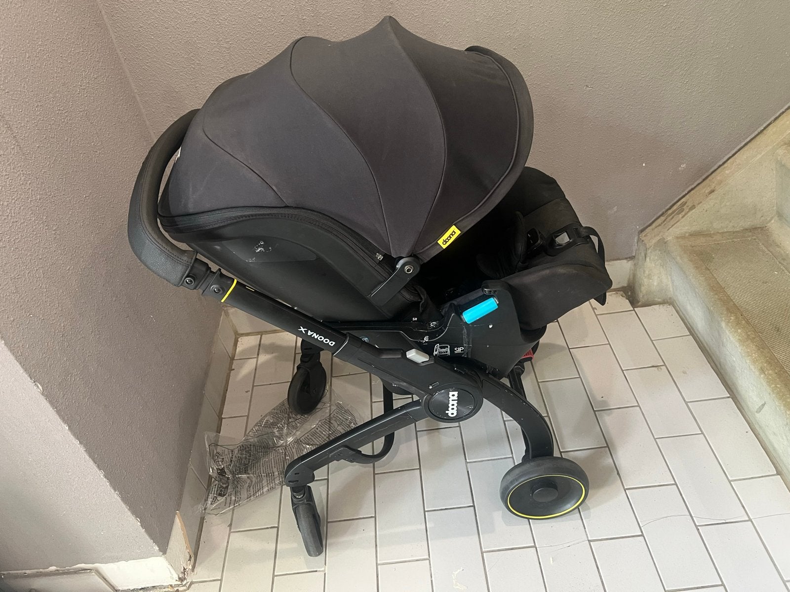 Doona X autostoel en kinderwagen met ligstand, Overige merken, Gebruikt, Ophalen of Verzenden, Combiwagen