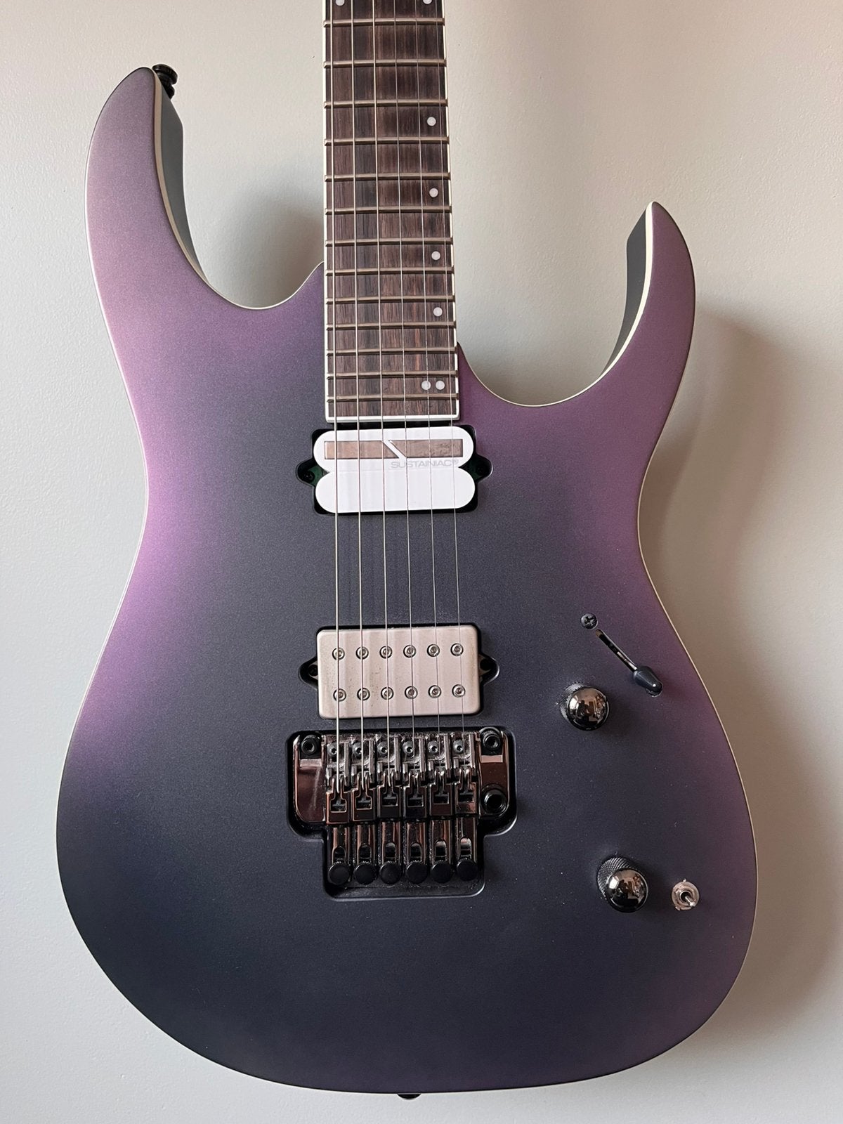 Foto 3 van Ibanez RG60ALS Axion Label – Black Aurora Burst Matte