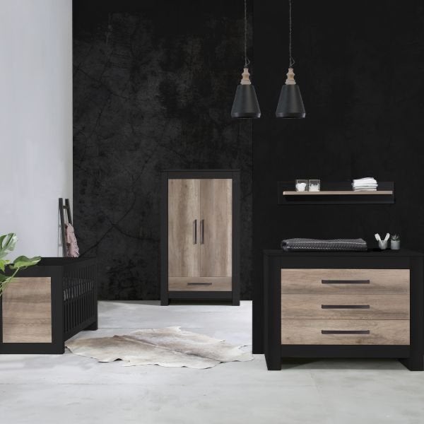 Complete babykamer: Ledikant, Commode en Kledingkast, Ophalen, Gebruikt, Jongetje of Meisje