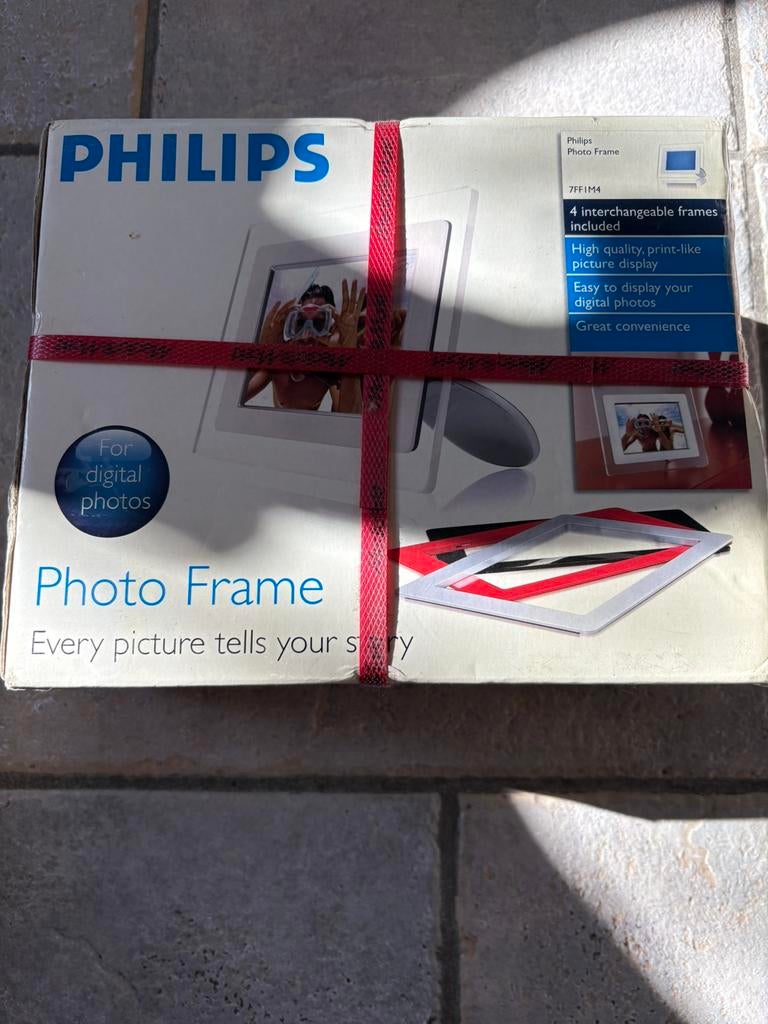 Philips PhotoFrame 7FF1M4/00, Audio, Tv en Foto, Fotografie | Digitale fotolijsten, Ophalen of Verzenden, Nieuw, Kleiner dan 8 inch