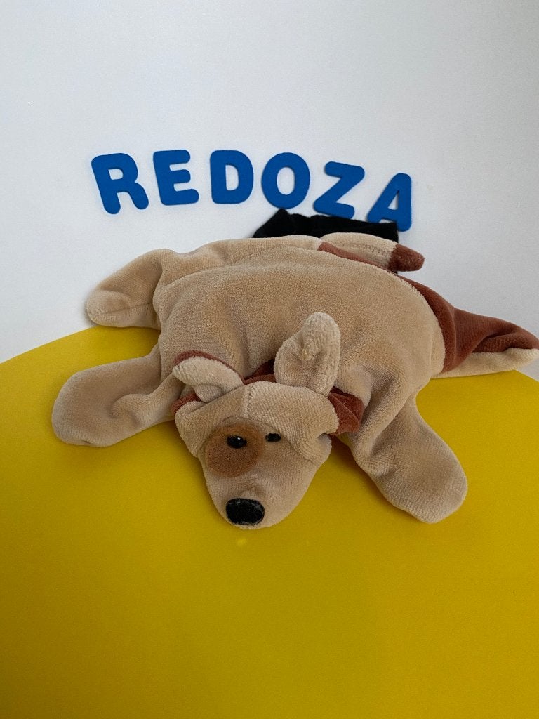 K3991 beleduc handpop hond bruin, Ophalen of Verzenden, Zo goed als nieuw, Overige typen