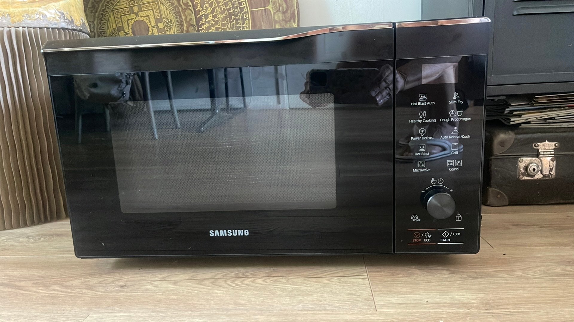 Samsung combimagnetron 32 liter, Ophalen of Verzenden, Zo goed als nieuw, Grill, Draaiplateau