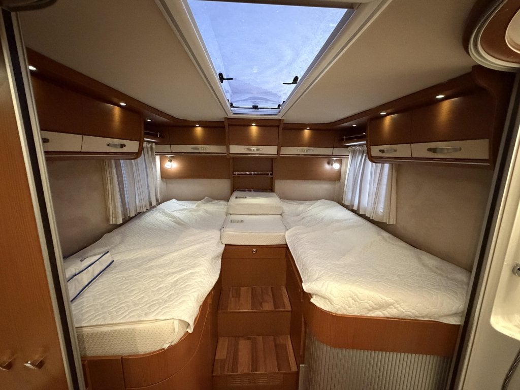Hymer B 678 Automaat- Lengte bedden- Geen Hefbed- Alde, Caravans en Kamperen, Bedrijf, Hymer, Overige merken