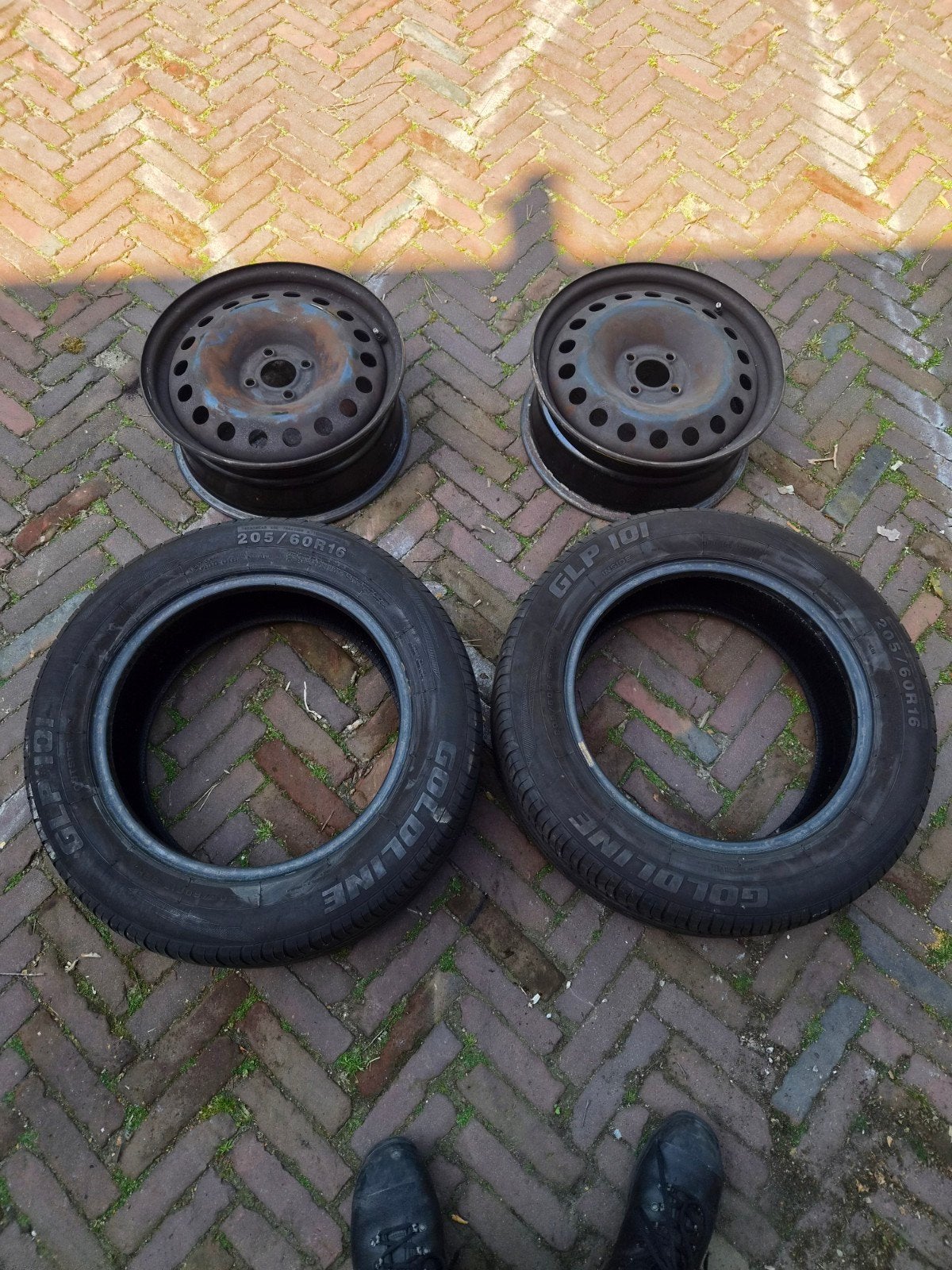 Volvo v60 banden, Ophalen, Zo goed als nieuw
