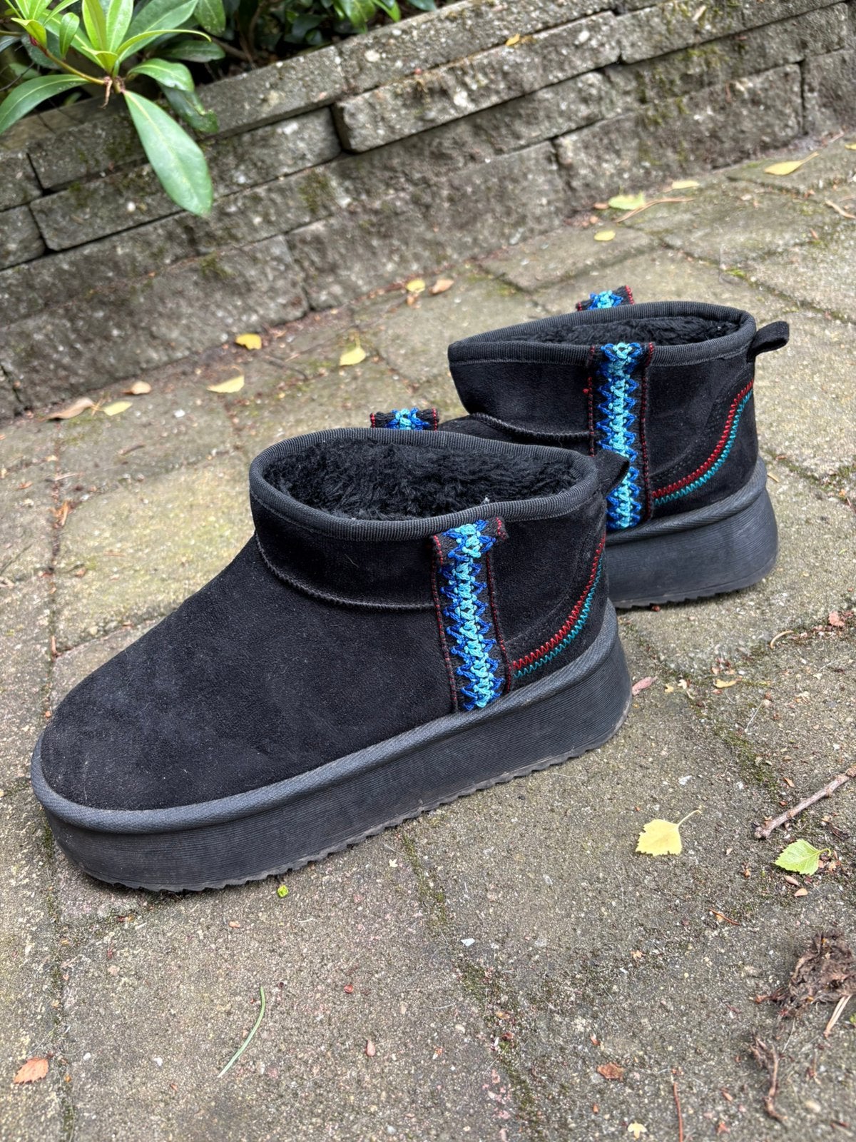 Uggs, Kleding | Dames, Schoenen, Zwart, Overige typen, Ophalen of Verzenden, Gedragen