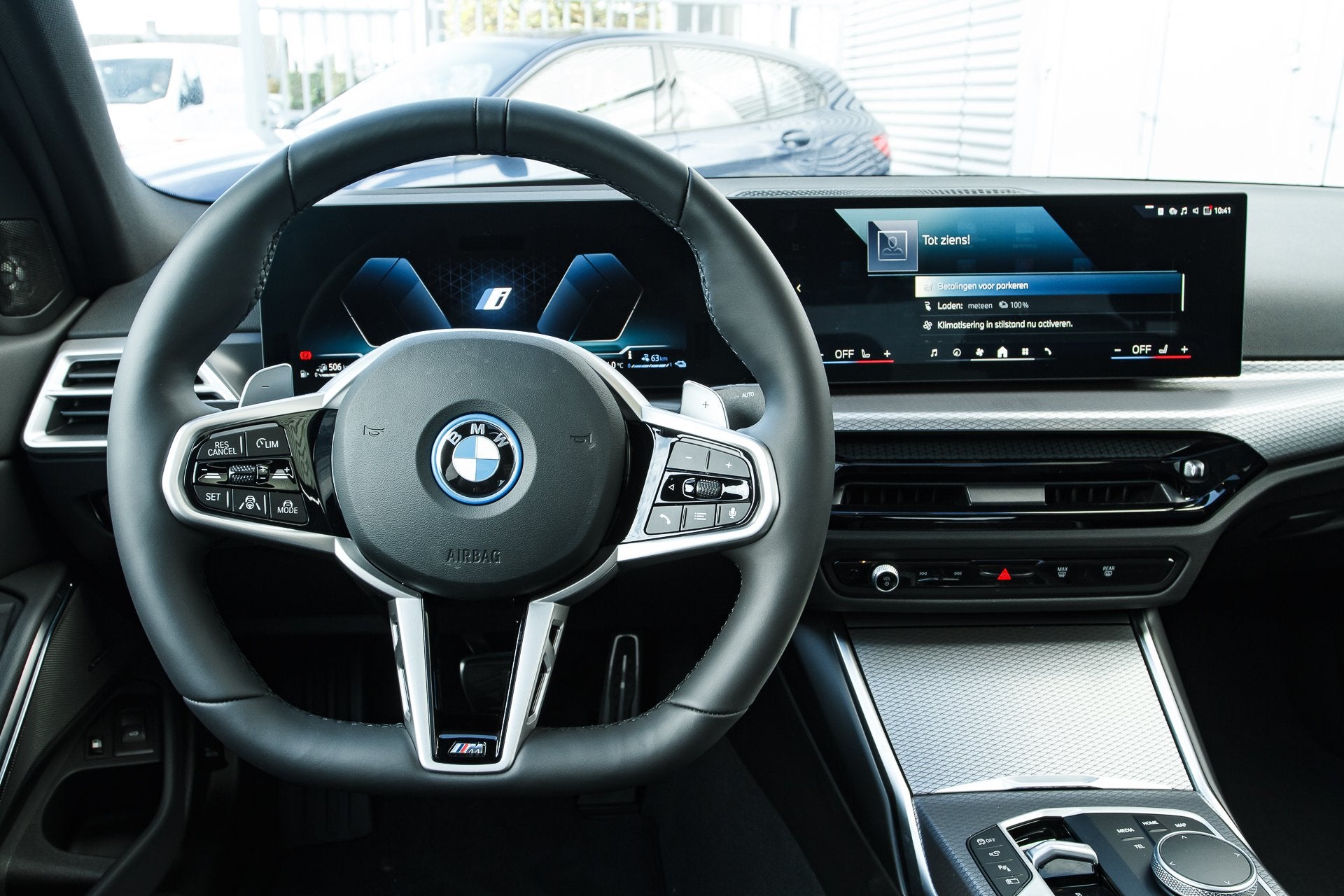 BMW 3 Serie 330e M Sport Automaat / Schuif-kanteldak / Sport, Automaat, Achterwielaandrijving, Zwart, 4 cilinders