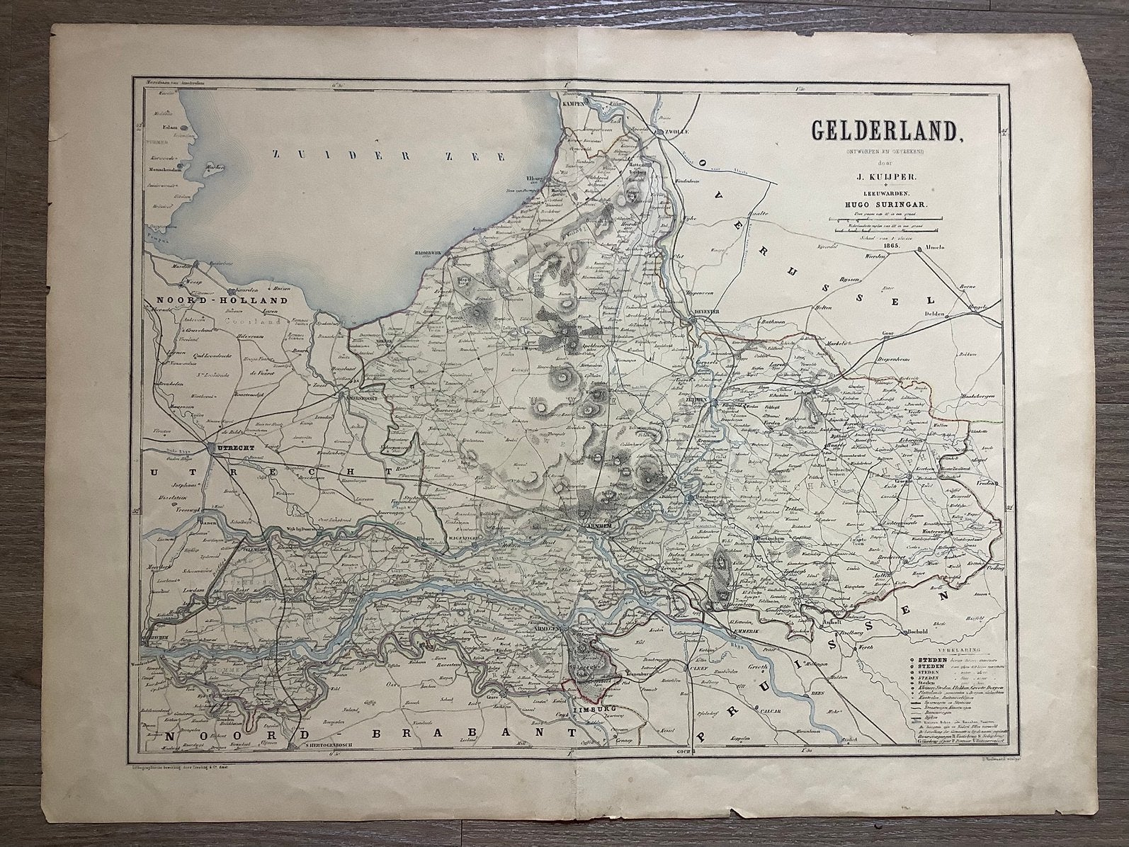 Grote kaart litho Gelderland Kuijper Suringar 1865, Gelezen, Verzenden, Landkaart, 1800 tot 2000