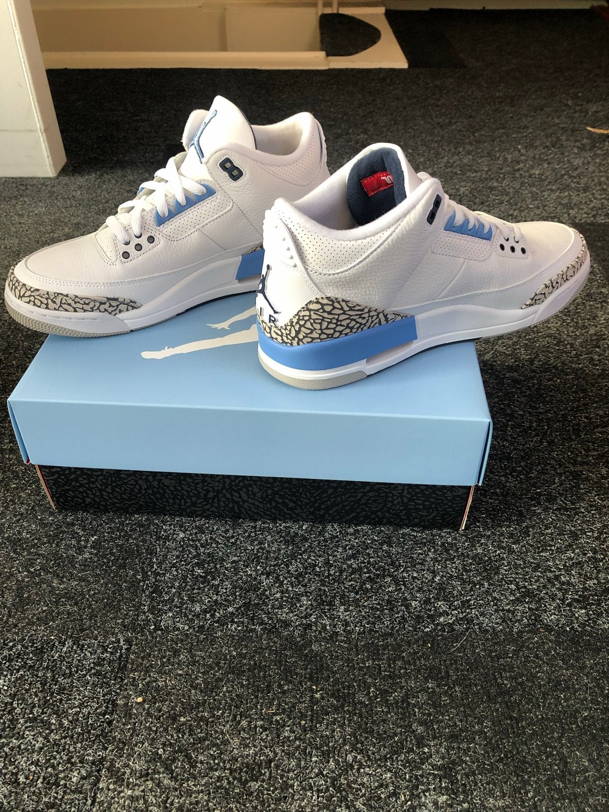 Air Jordan 3 Retro UNC (2020) – US 10 / EU 44 – Nieuw, Verzenden, Wit, Nieuw, Sneakers of Gympen