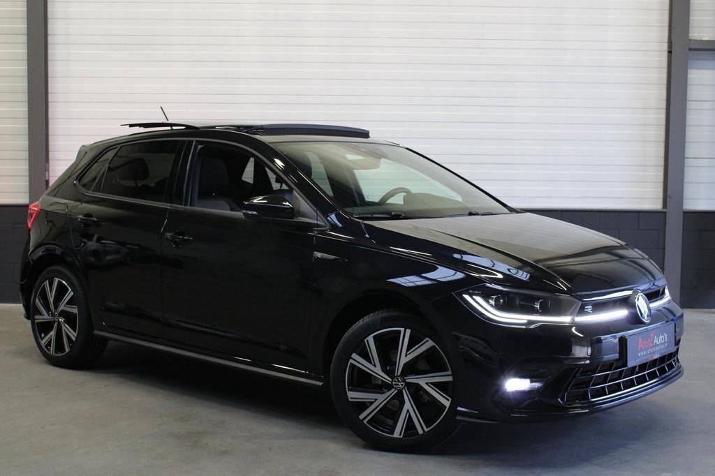 Volkswagen POLO 1.0 TSI R-Line PANO ACC CARPLAY CAMERA NAVI, Stof, Gebruikt, 116 pk, Zwart