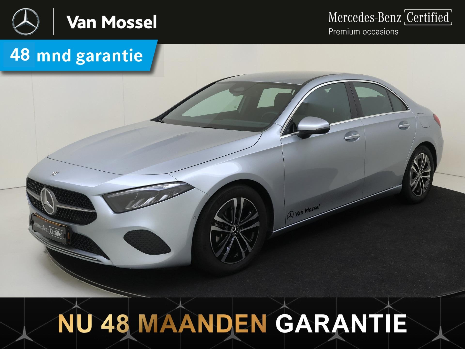Mercedes-Benz A180 Star Edition Luxury Line - Achteruitrijca, Auto's, 136 pk, Gebruikt, Euro 6, Leder en Stof