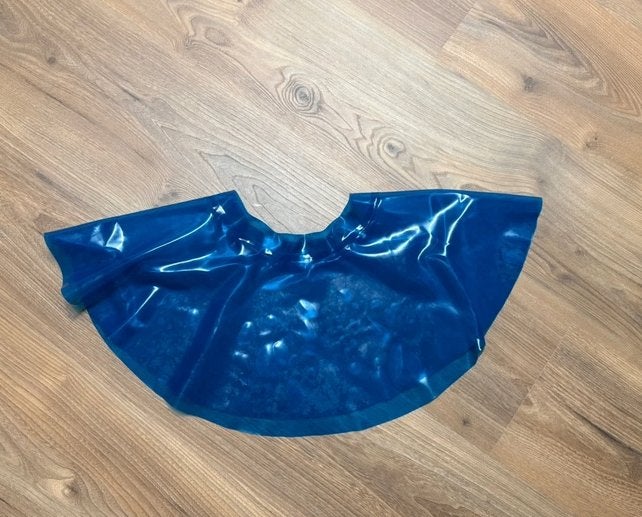 Blauwe latex rok - Uniek en opvallend, Maat 38/40 (M), Blauw, Ophalen of Verzenden, Zo goed als nieuw