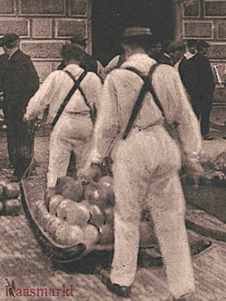 805195	Alkmaar	NH 1913 Kaasmarkt	Gelopen met postzegel, Ophalen of Verzenden, Voor 1920, Gelopen, Noord-Holland