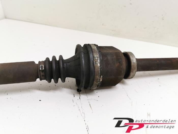 Aandrijfas rechts-voor van een Renault Laguna, Auto-onderdelen, Gebruikt, -, Renault, -