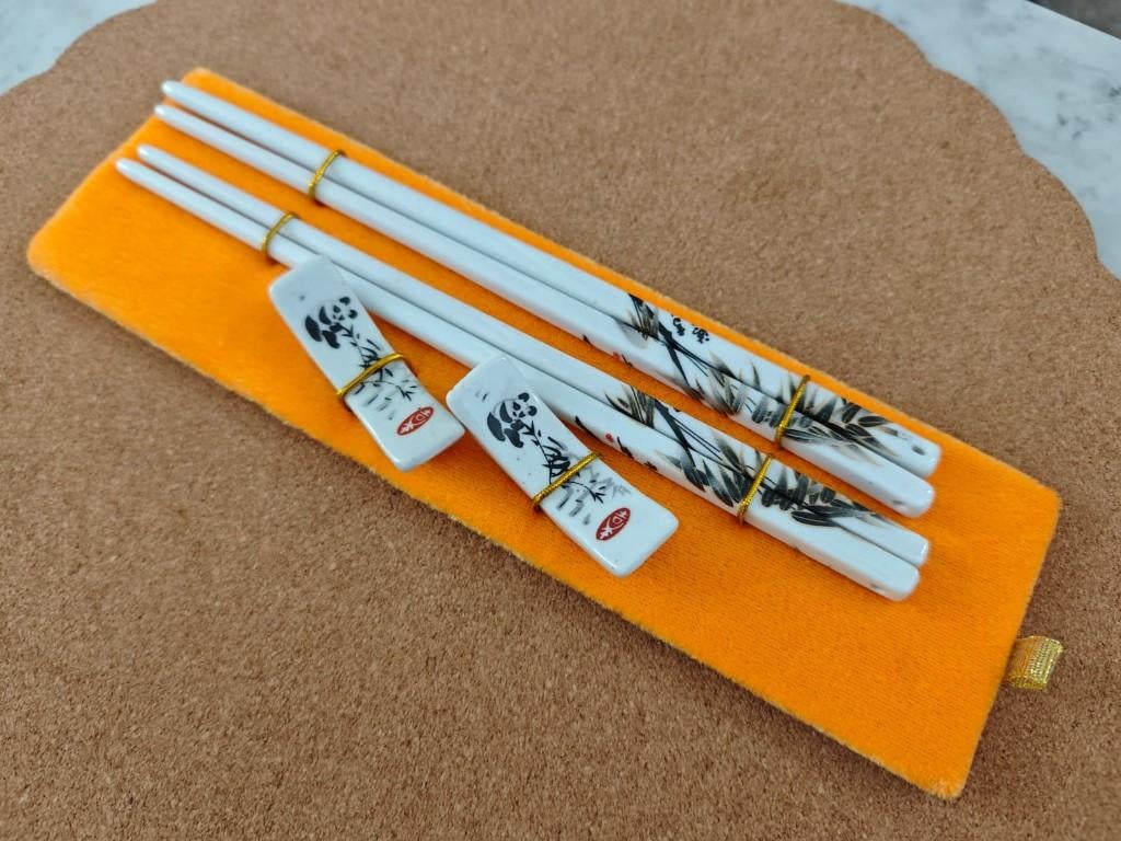 Mooie set decoratieve eetstokjes, Ophalen of Verzenden, Nieuw, Overige materialen, Bestekset