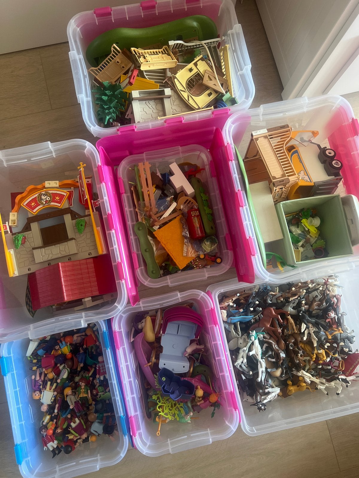 Grote Playmobil paarden verzameling met manege en meer, Ophalen, Gebruikt, Gebouw, Complete set