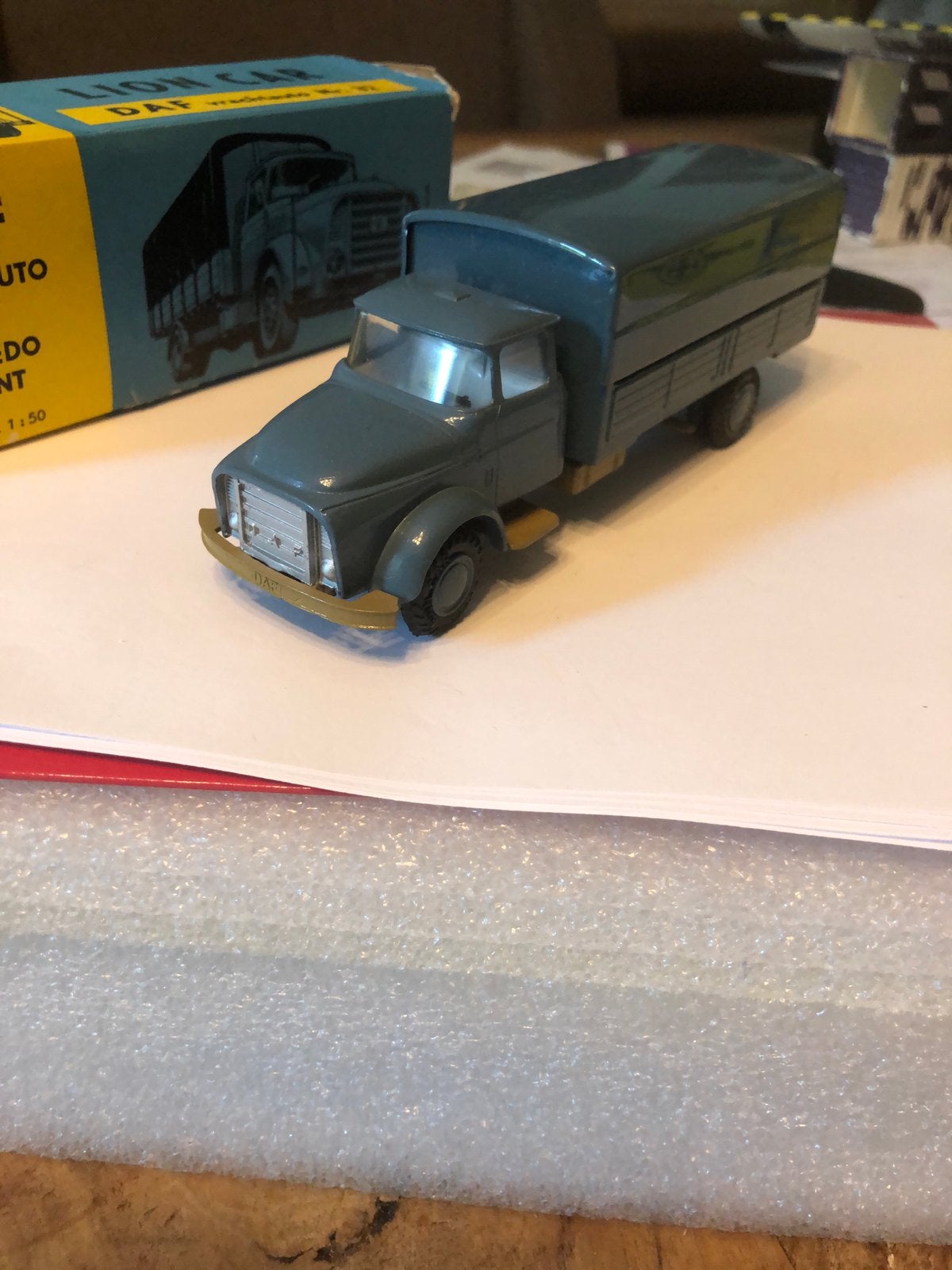 LION CAR DAF TORPEDO BAKWAGEN NU van75voor 65 euroHUIF, Hobby en Vrije tijd, Modelauto's | 1:50, Ophalen of Verzenden, Zo goed als nieuw