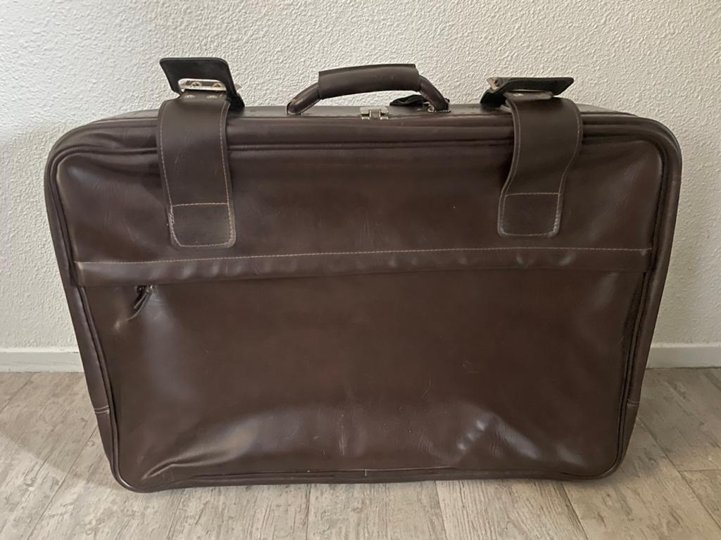 Ouderwetse bruine leren koffer, Ophalen, Zo goed als nieuw, Leer, 70 cm of meer