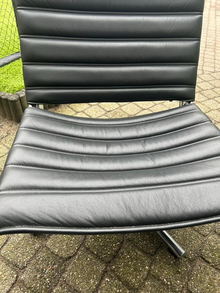 Zwarte lederen stoel met chroom onderstel, Ophalen, Gebruikt, Zwart, Leer