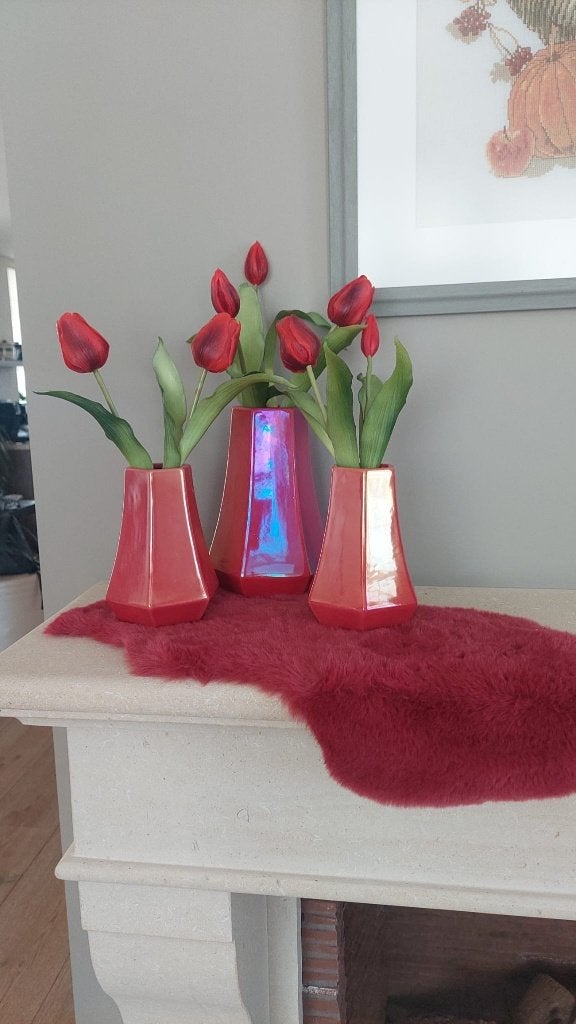 3 Vazen - Rood - Daan Kromhout  - Keramiek, 25 cm, Ophalen of Verzenden, Zo goed als nieuw, Geschikt voor droogbloemen