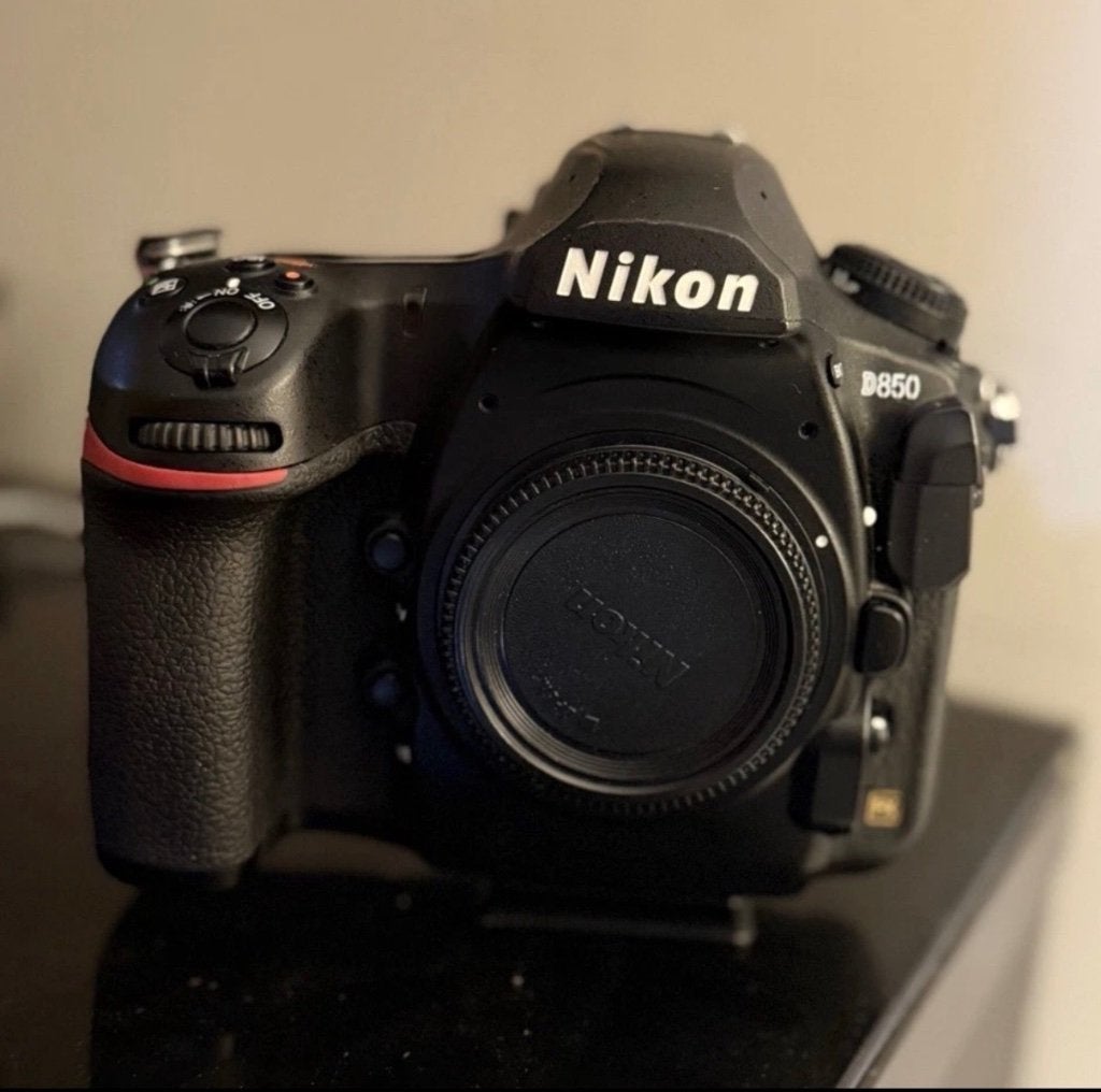 Nikon voor te koop D850, Audio, Tv en Foto, Fotocamera's Digitaal, Overige typen, Ophalen of Verzenden, Zo goed als nieuw, Touchscreen