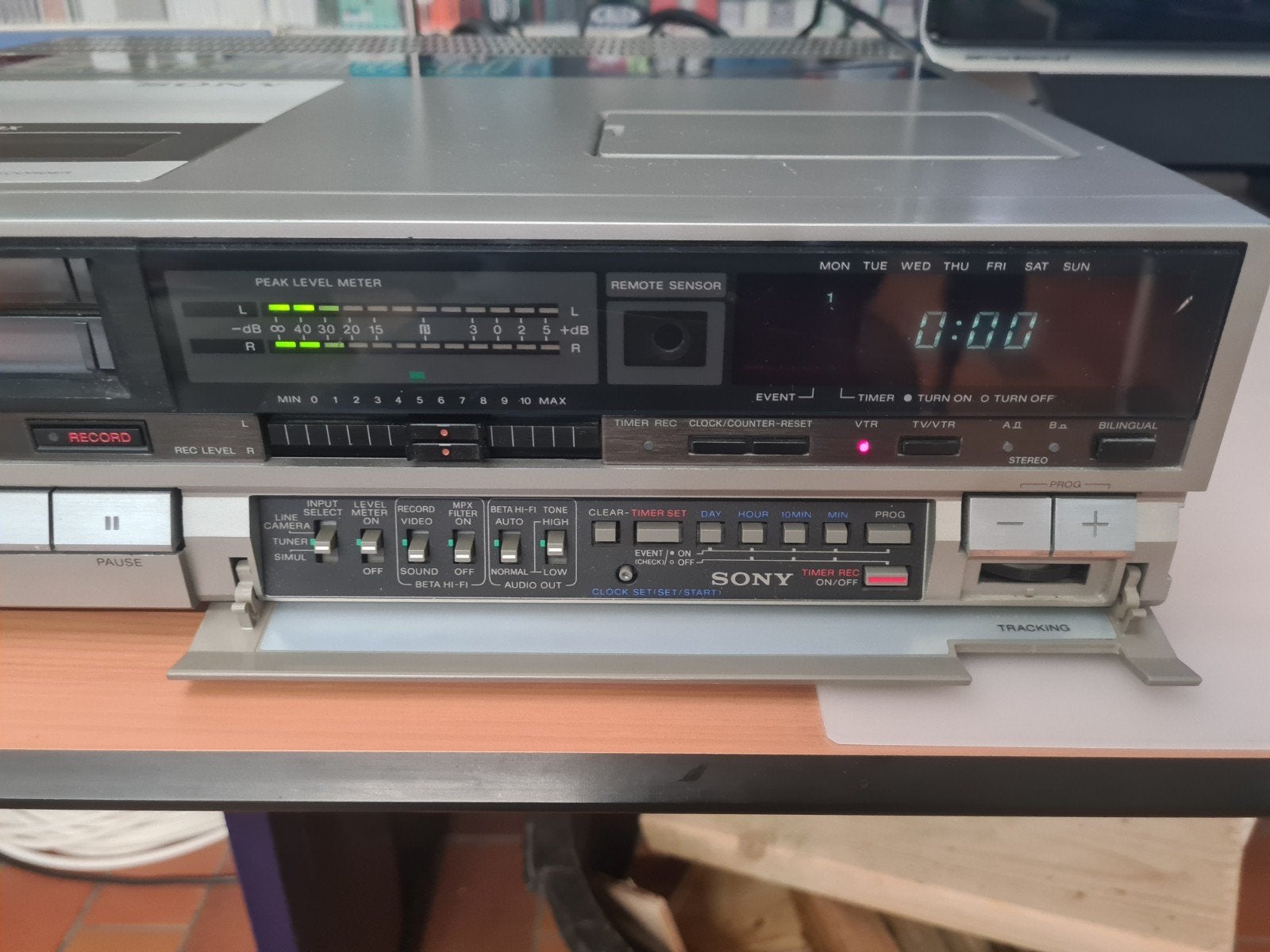 Sony Betamax  Videorecorder  SL-HF100EC, Ophalen of Verzenden, Gebruikt, Betamax-speler of -recorder