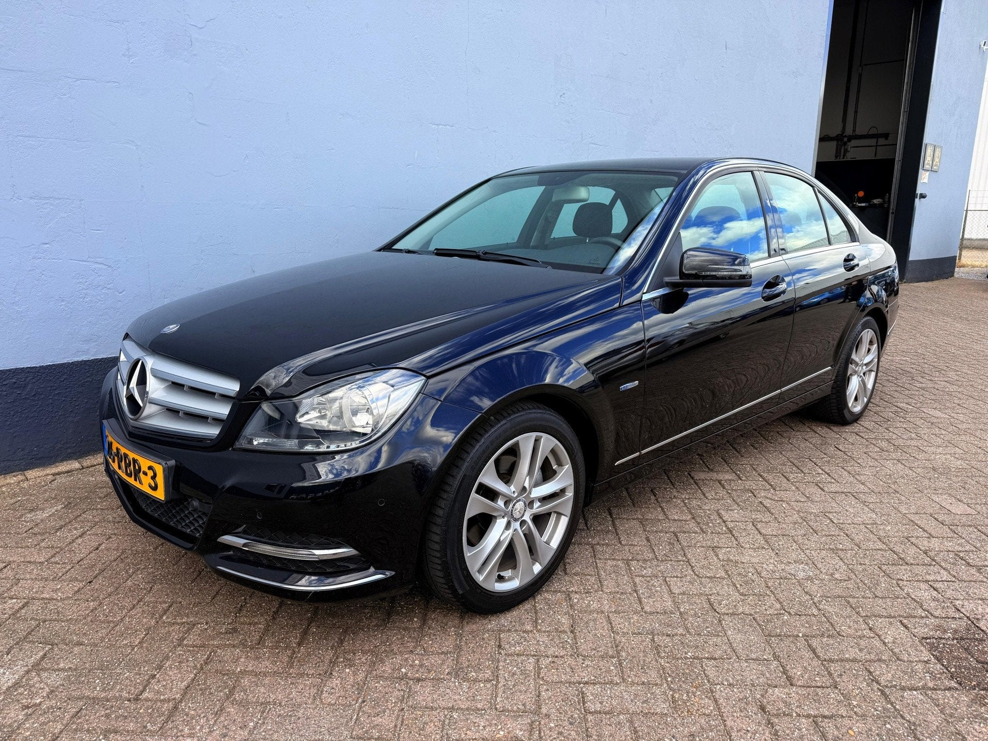 Mercedes-Benz C-klasse 180 Business Class Avantgarde - Leder, Auto's, Euro 5, 1796 cc, Zwart, Handgeschakeld
