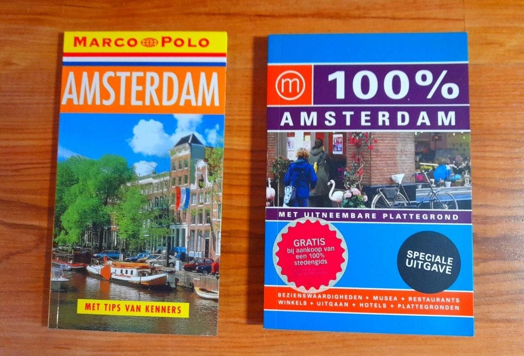 Set van 2 Reisgidsen Amsterdam, Boeken, Europa, Ophalen of Verzenden, Reisgids of -boek, Gelezen