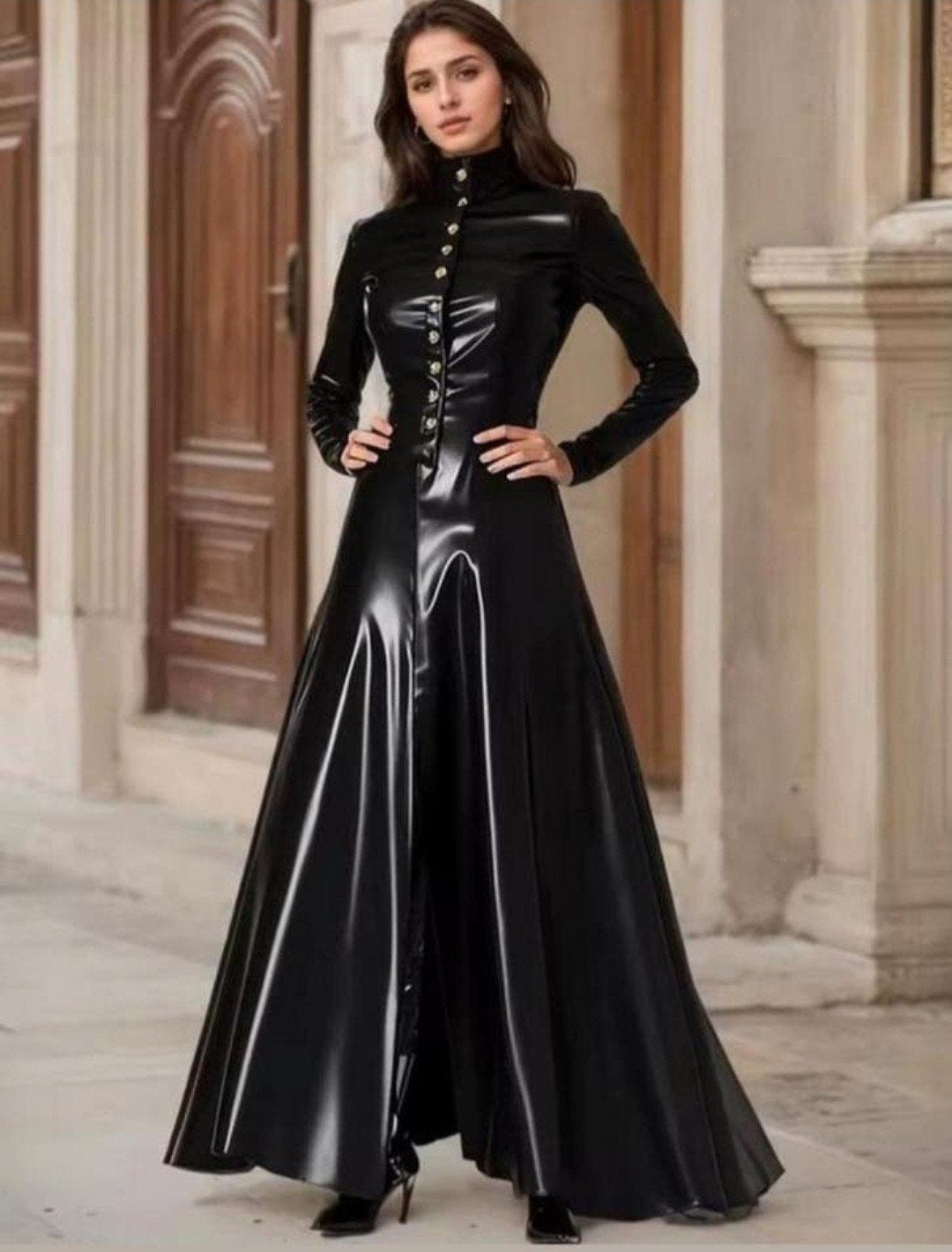 Mooie jurk met speciale hals, tm 3XL, Verzenden, Nieuw, Zwart, Onder de knie