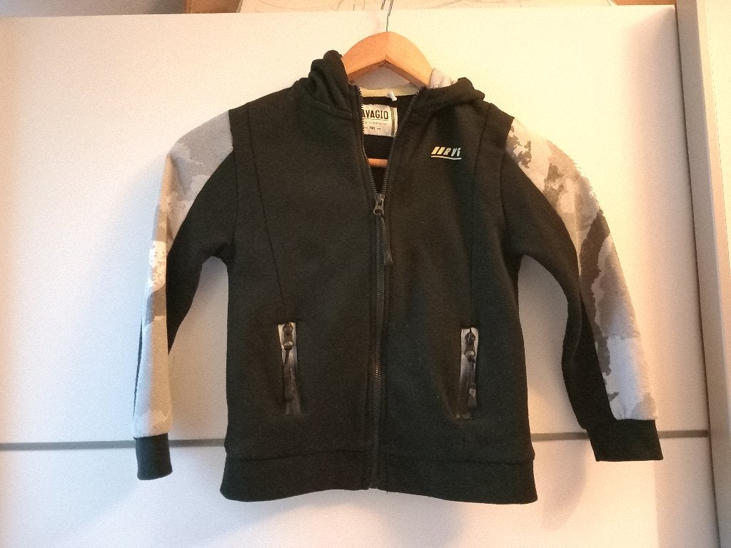 Kinderkleding vest Ravagio maat 116-122, Trui of Vest, Ophalen of Verzenden, Zo goed als nieuw, Jongen