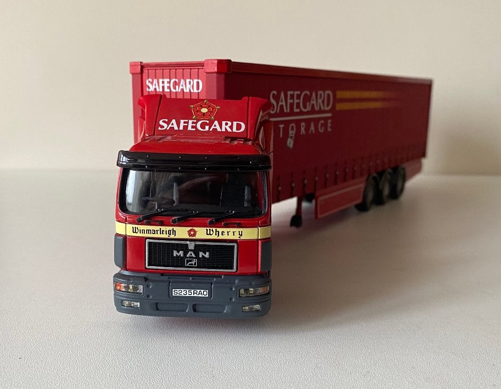 Corgi - MAN Safegard Storage Co.UK Winmarleigh Wherry, Ophalen of Verzenden, Zo goed als nieuw, Bus of Vrachtwagen, Corgi