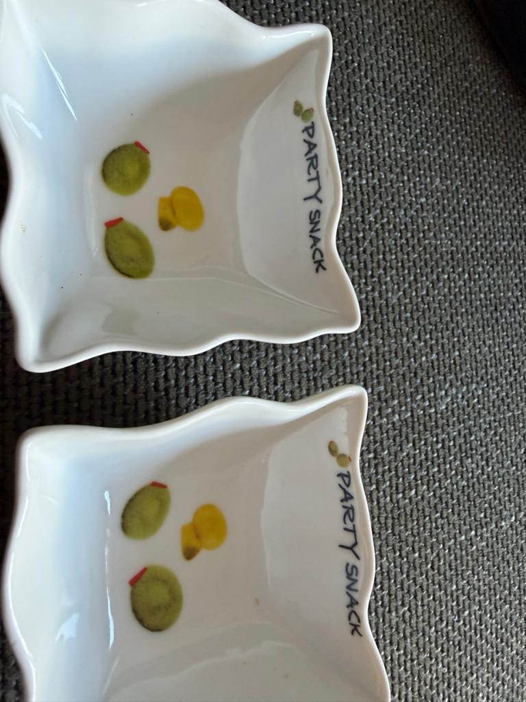 Set van 2 Party Snack schaaltjes met olijfmotief, Antiek en Kunst, Ophalen of Verzenden