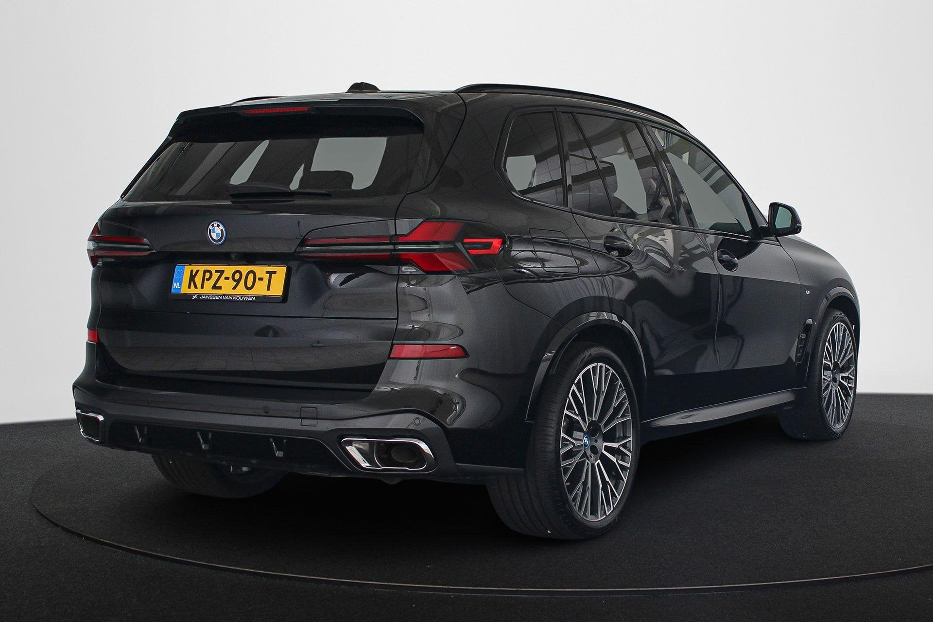 BMW X5 xDrive50e M Sport Head-Up Memory 360-Camera Harman Ka, Auto's, Gebruikt, 2395 kg, Zwart, 489 pk