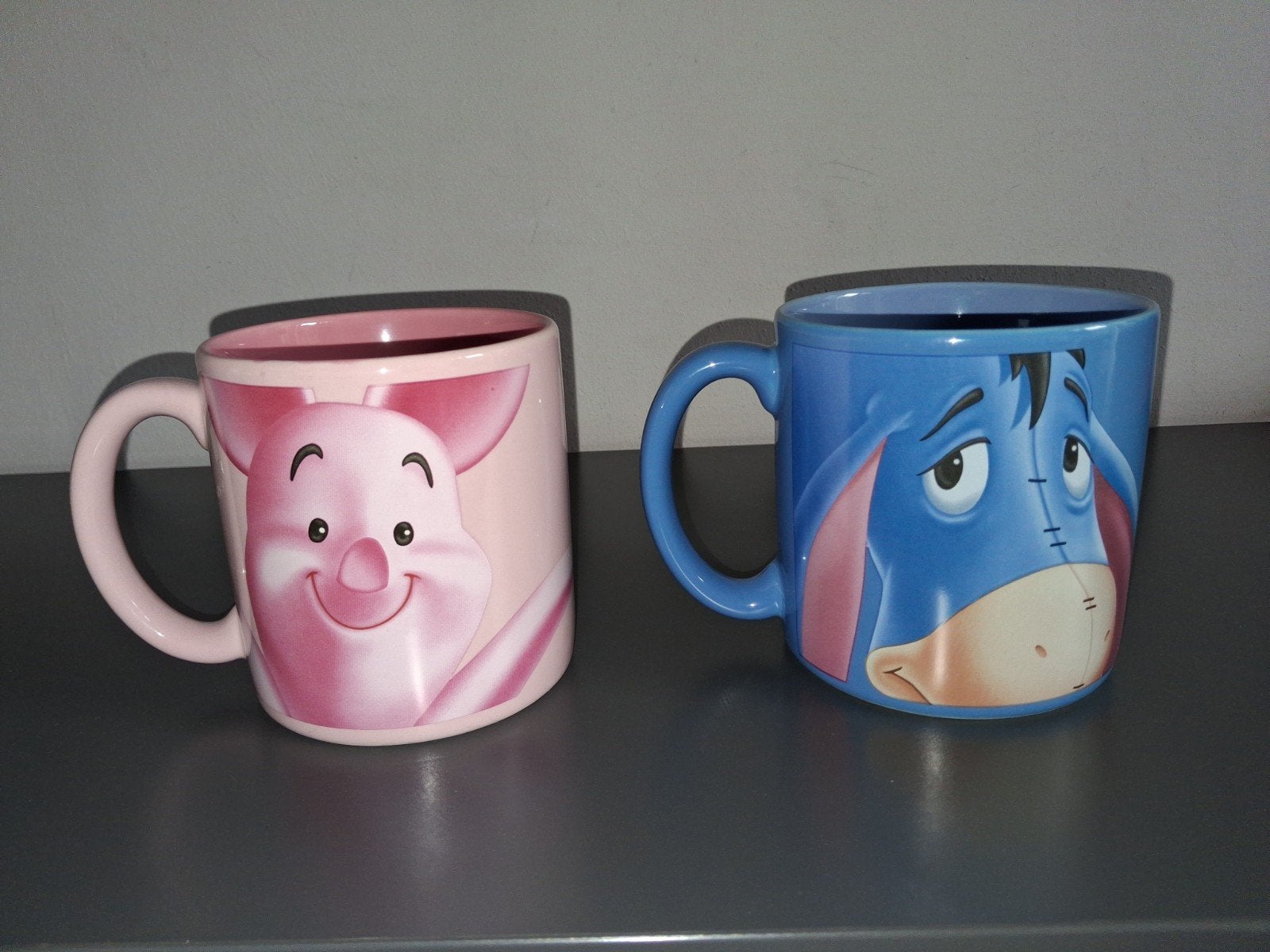 Winnie de Poeh mokken ieyoor igor knorretje Disney store mok, Huis en Inrichting, Ophalen of Verzenden, Keramiek, Overige stijlen