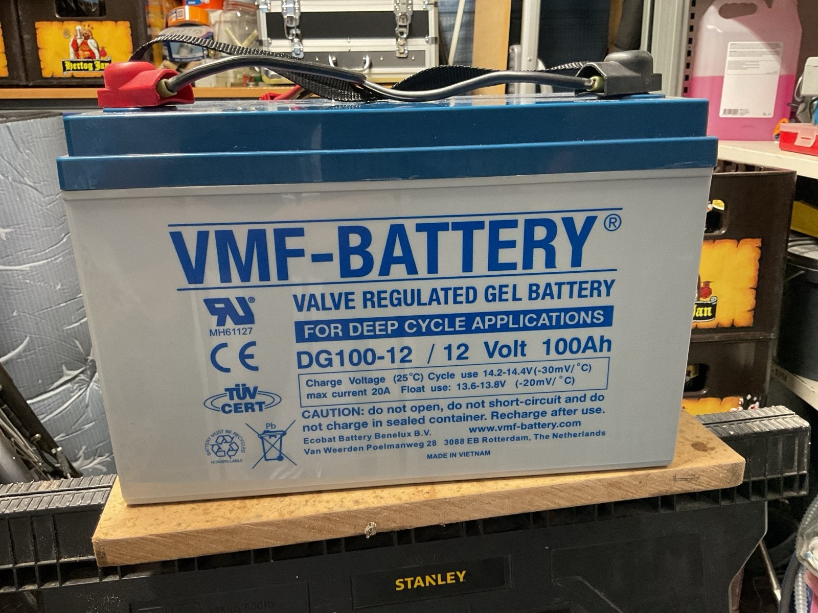 VMF-BATTERY DG100-12 12V 100Ah Gel Accu met Lader, Ophalen, Nieuw