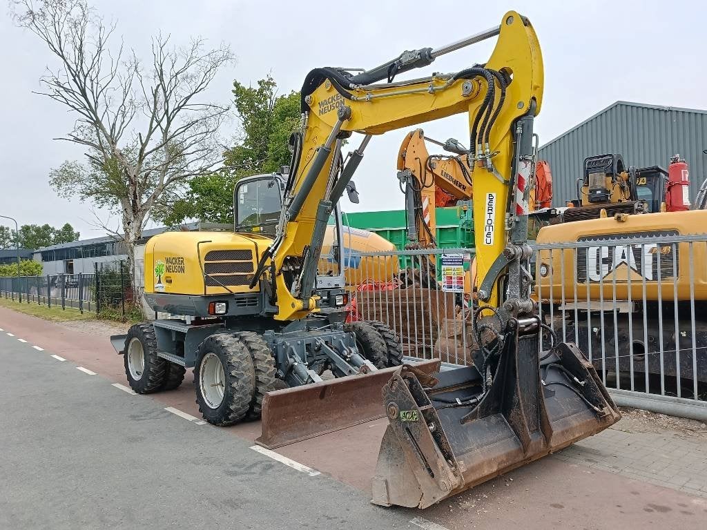 Neuson ew100 11 ton exacvator bagger graamachine mobile, Zakelijke goederen, Machines en Bouw | Kranen en Graafmachines, Graafmachine