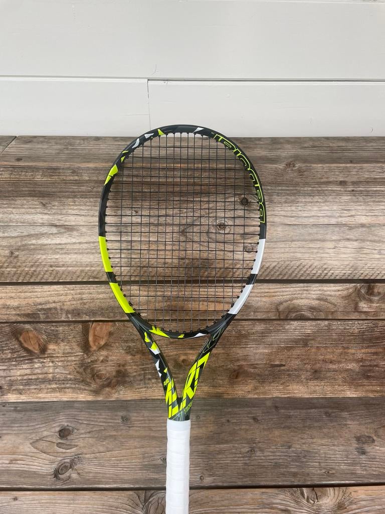 Babolat pure aero team (285gram) gripmaat 2, Sport en Fitness, Tennis, L2, Ophalen of Verzenden, Zo goed als nieuw, Racket