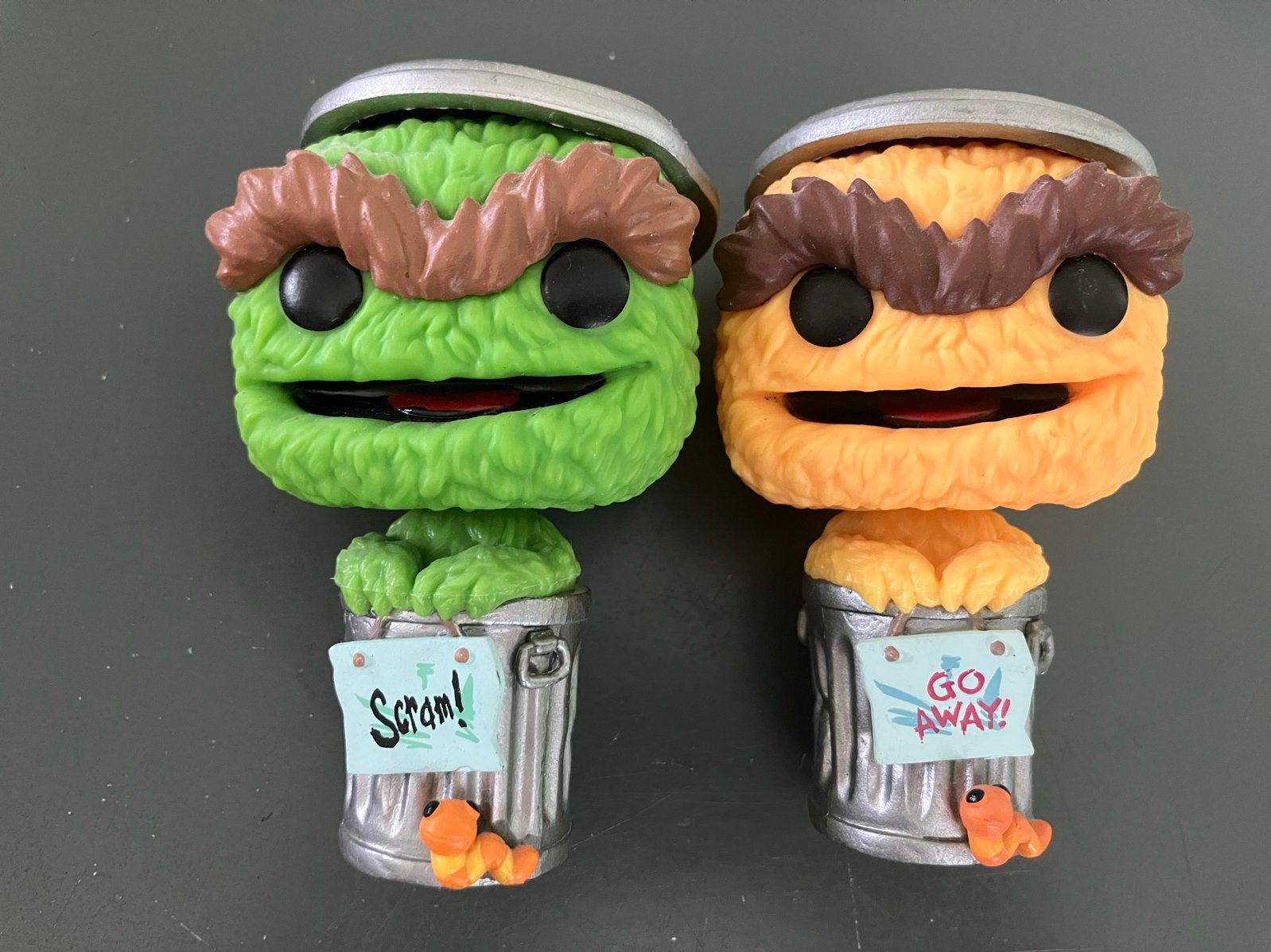Funko Pop! Sesamstraat Oscar the Grouch & Slimey, Verzamelen, Ophalen of Verzenden, Zo goed als nieuw