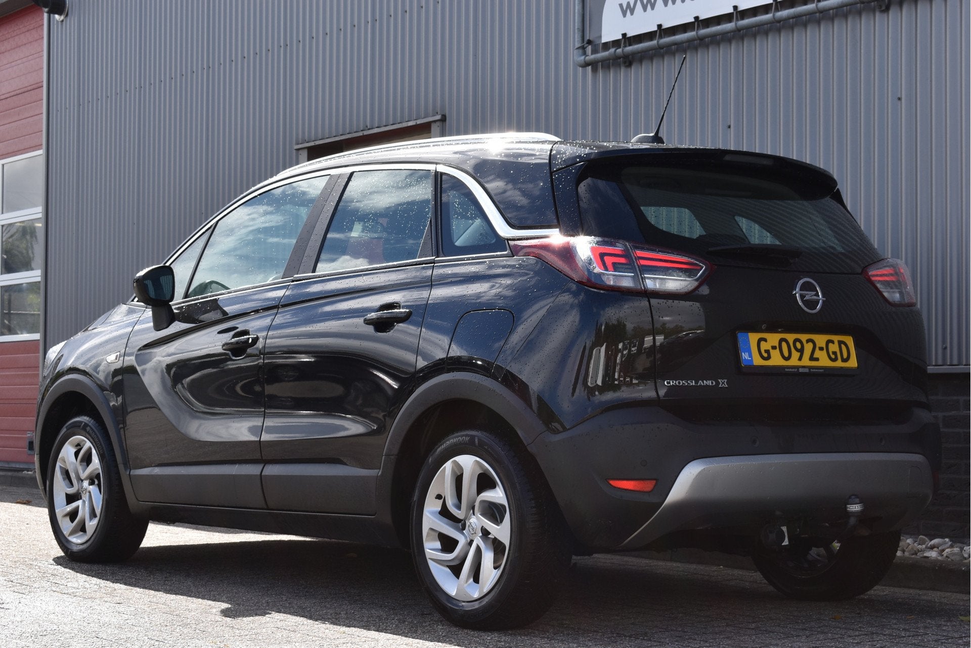 Opel Crossland X 1.2 Turbo Innovation Stoel/stuurverwarming,, Auto's, Gebruikt, Euro 6, Zwart, Bedrijf