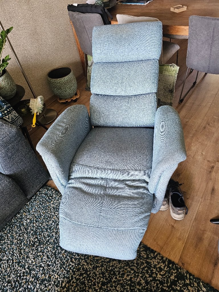 Relex stoel licht blauw stof, Huis en Inrichting, Fauteuils, Ophalen, Gebruikt, 75 tot 100 cm, 100 tot 125 cm