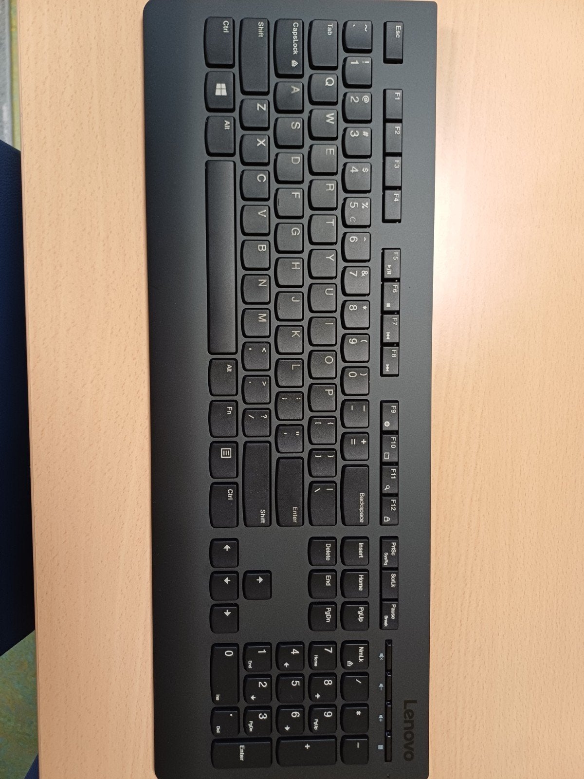 Lenovo Draadloos Toetsenbord, Computers en Software, Ophalen of Verzenden, Qwertz, Zo goed als nieuw, Lenovo