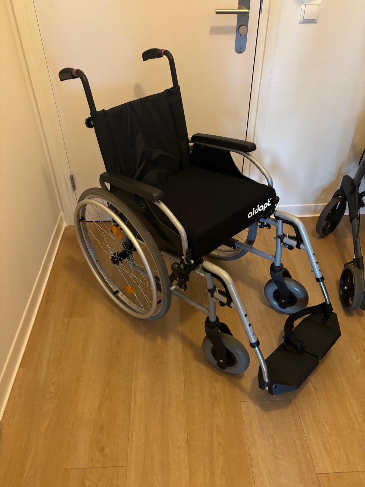 Rolstoel nette staat, Ophalen, Zo goed als nieuw, Duwrolstoel