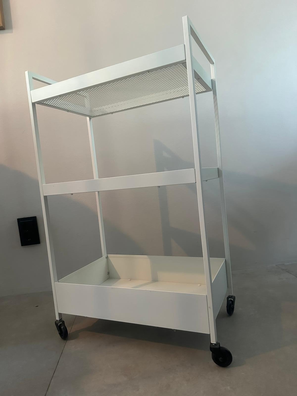 Witte metalen roltafel met 3 niveaus Ikea, Ophalen, Zo goed als nieuw